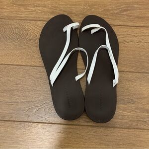 Banana Republic White Strappy Sandas Size 8